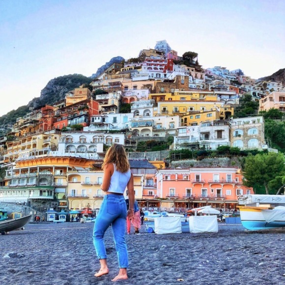 Meet your Posher, Lauren - Picture 1 of 1